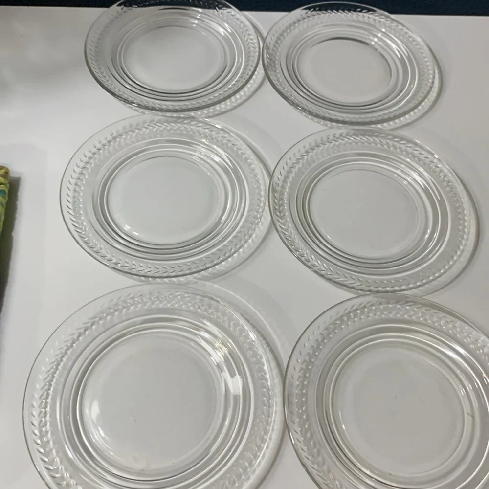 6 Vintage Clear Glass Bread & Butter Dessert Appetizer Small Plates for Dining